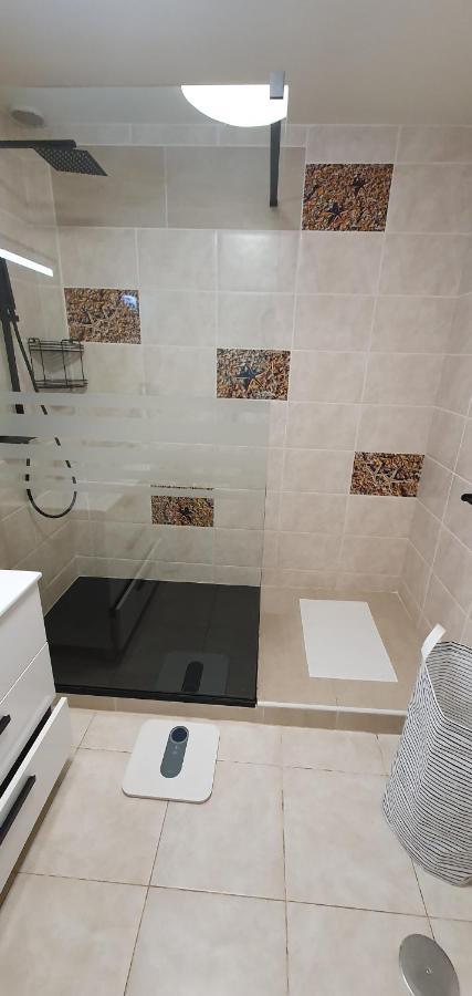 Playa Paraiso-Apartment 4 You Коста Калма Экстерьер фото